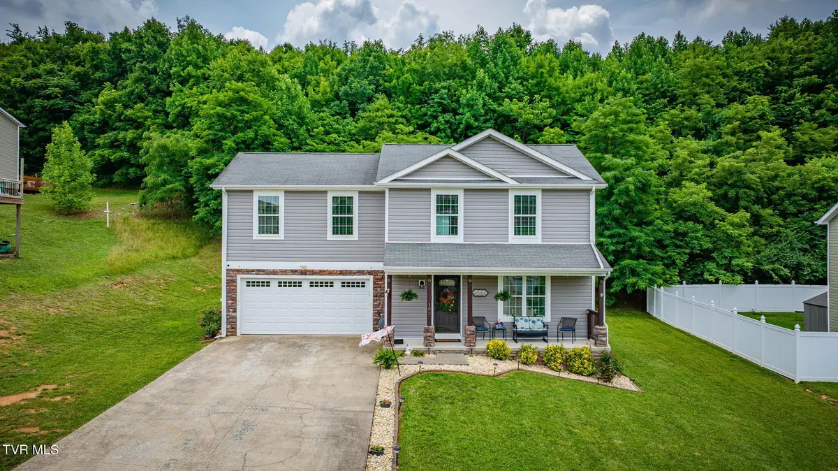 102 Carmack Drive, Bristol, VA 24201 - #1