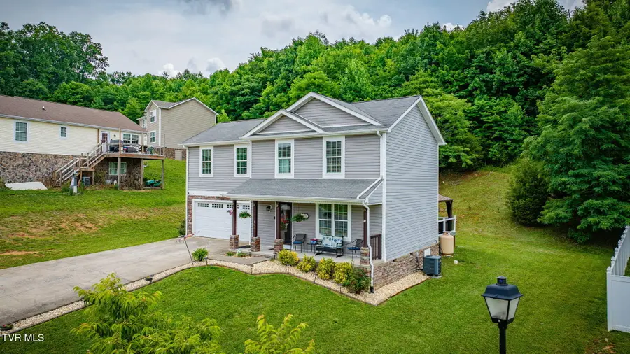 102 Carmack Drive, Bristol, VA 24201 - #3