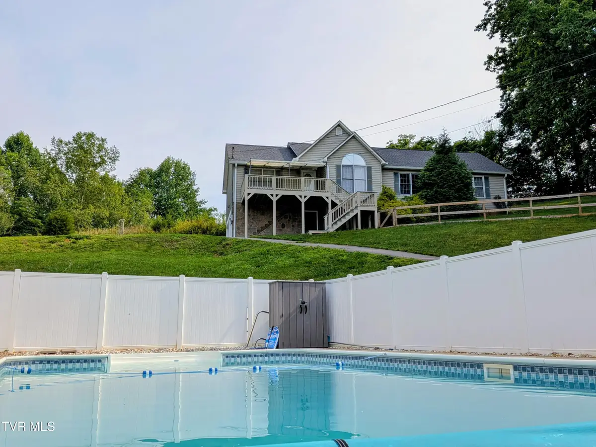 113 Nave Hollow Loop, Elizabethton, TN 37643 - #1