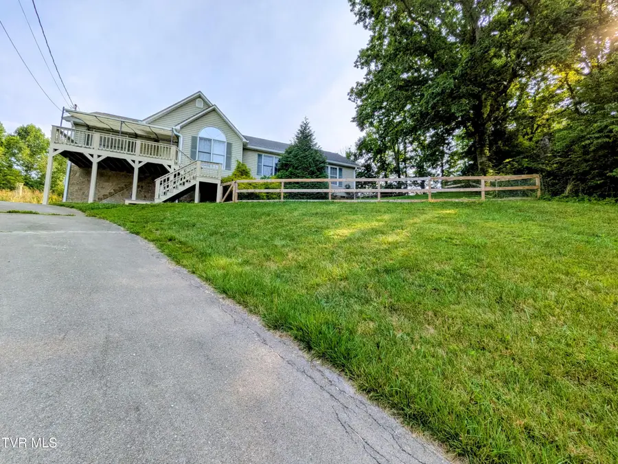 113 Nave Hollow Loop, Elizabethton, TN 37643 - #3