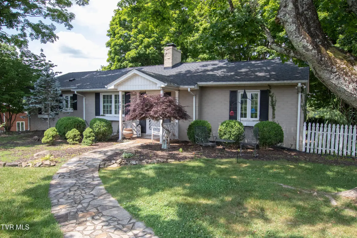 460 Court Street, Abingdon, VA 24210 - #1