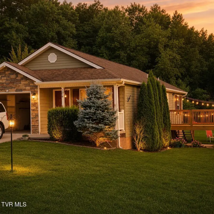 104 Spirit Drive, Elizabethton, TN 37643 - #2
