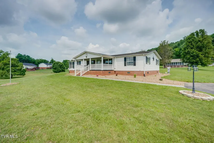 324 Louise Lane, Blountville, TN 37617 - #2