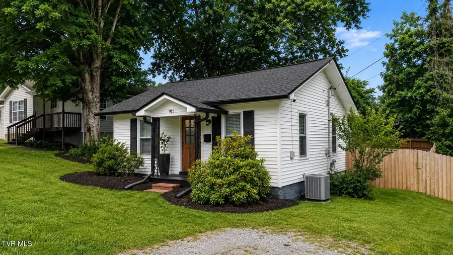 911 Sells Avenue, Johnson City, TN 37604 - #3