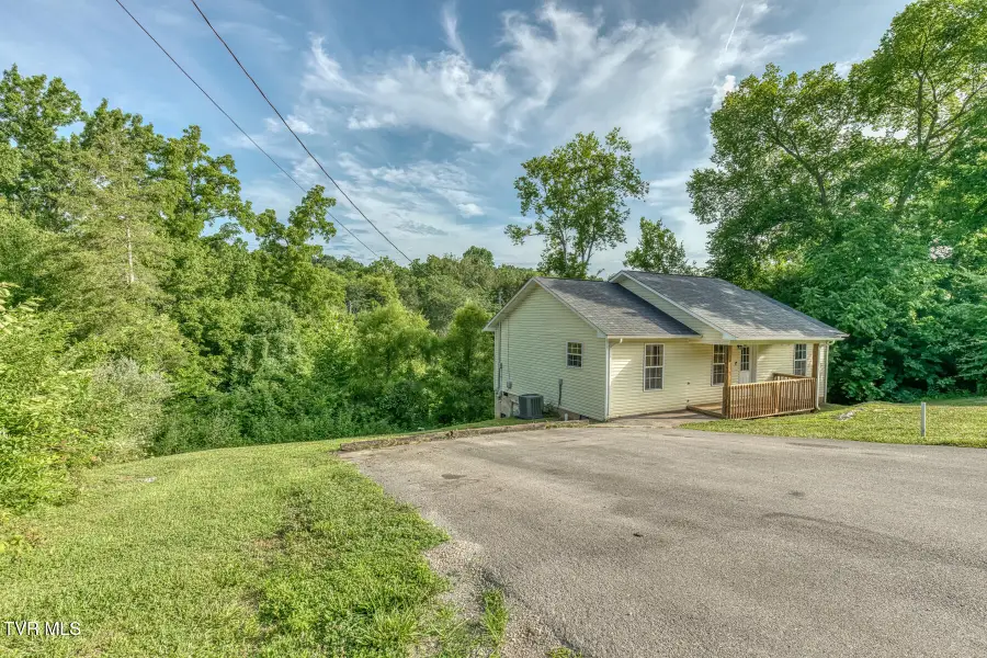 537 Catlett Drive, Kodak, TN 37764 - #2