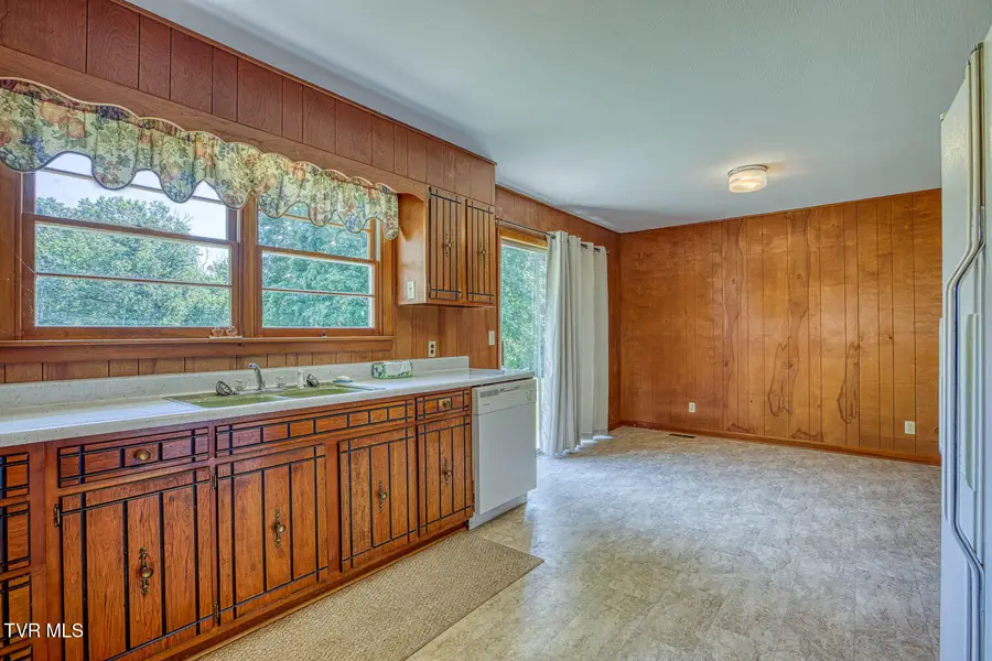 426 South Johnson Road, Rogersville, TN 37857 - #2