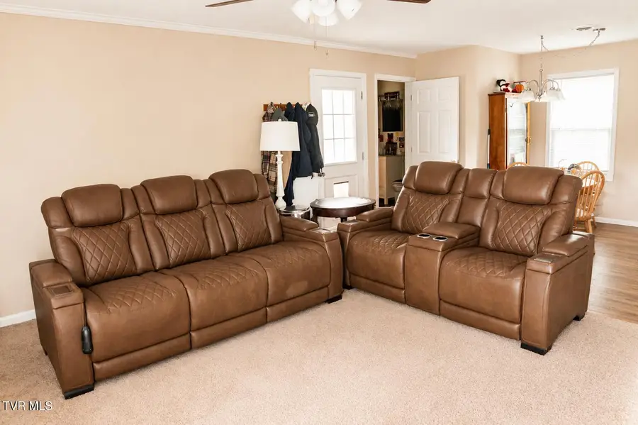 102 Mountain View Circle, Johnson City, TN 37601 - #3
