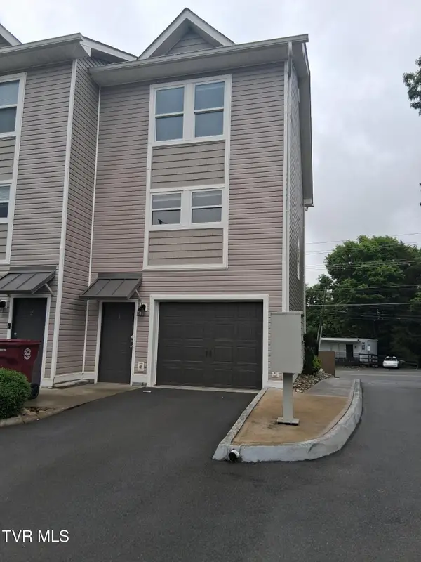 2802 West Walnut Street #Unit 1, Johnson City, TN 37604