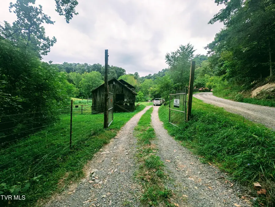 4478 Copper Creek Road, Duffield, VA 24244 - #2