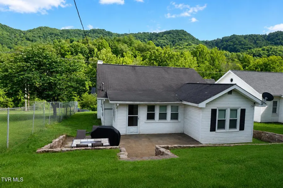 346 Park Street, Gate City, VA 24251 - #2