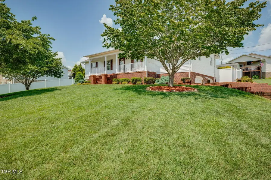 137 Chickasaw Circle, Church Hill, TN 37642 - #3