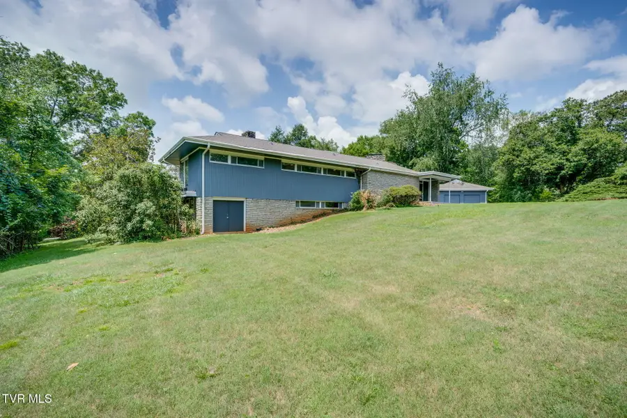 209 Maple Tree Drive, Bristol, TN 37620 - #3
