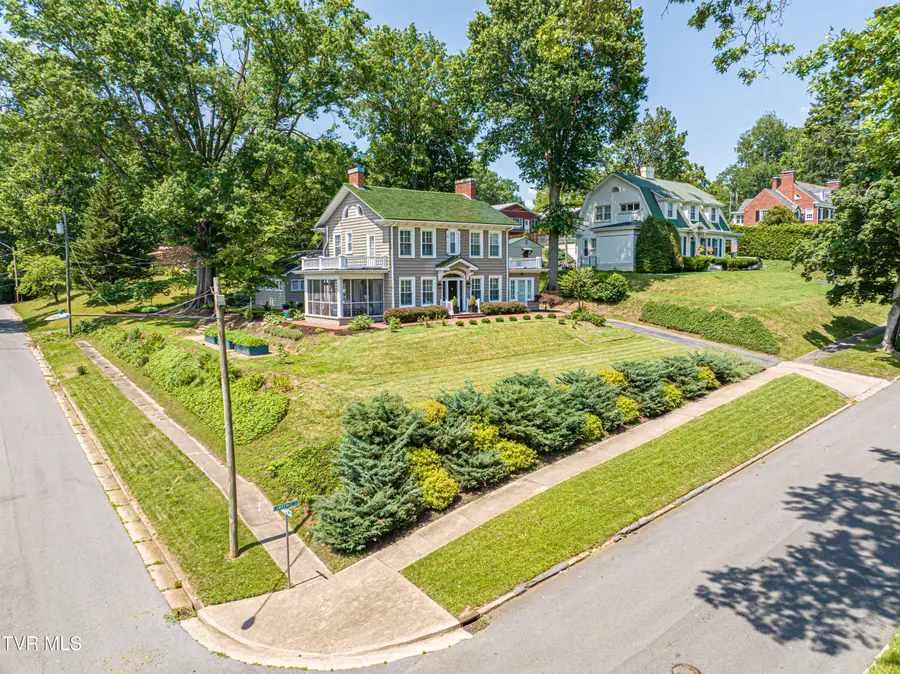 531 Lawrence Avenue, Bristol, VA 24201 - #3