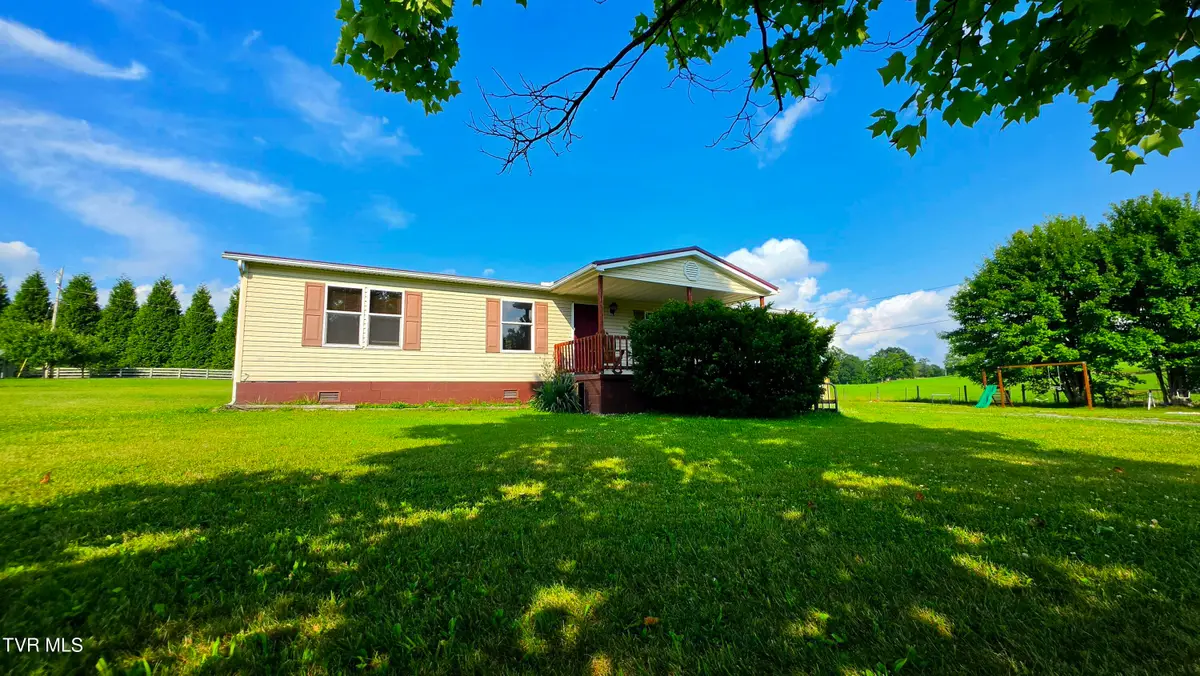 8135 Doctor Ralph Stanley Highway, Coeburn, VA 24230 - #1