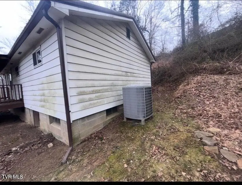 200 Cedar Street, Appalachia, VA 24216 - #2