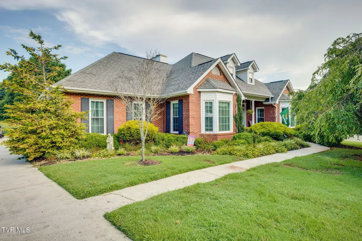 121 Pickens Court, Kingsport, TN 37663 - #1