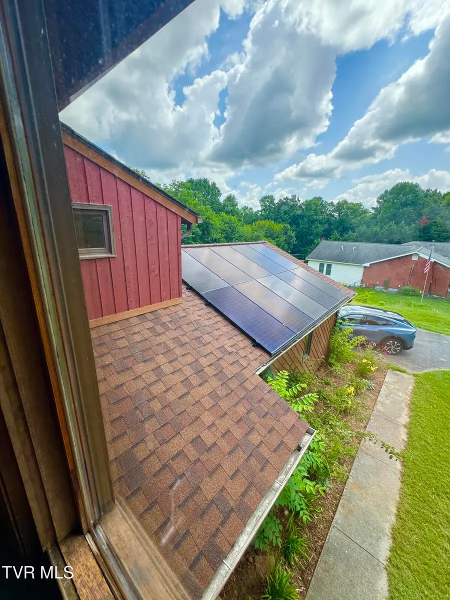 4 South Hills Circle, Johnson City, TN 37601 - #2
