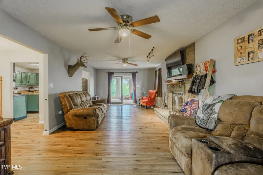 319 Ironwood Drive, Kodak, TN 37764 - #3