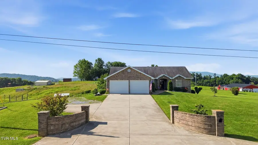 3746 Old Stage Road, Chuckey, TN 37641 - #2