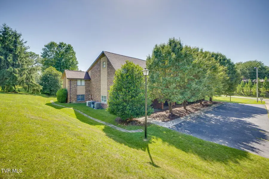500 Fleetwood Drive #5, Kingsport, TN 37660 - #3