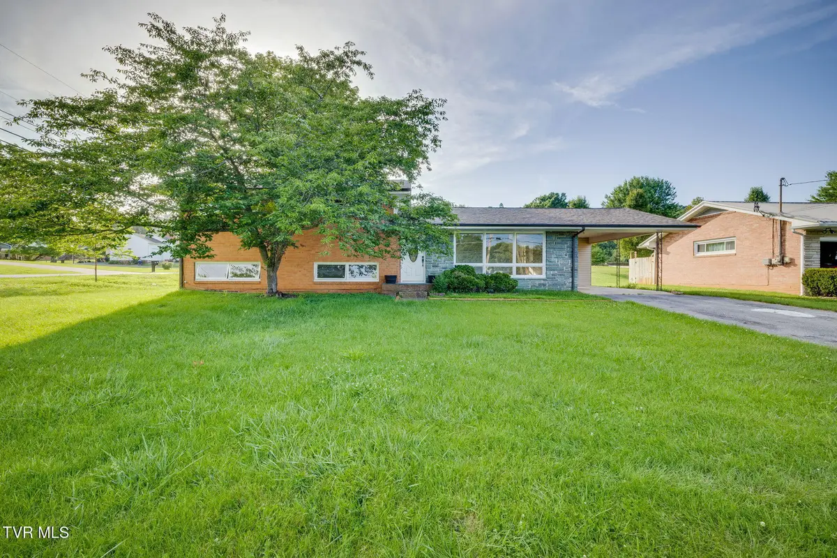 412 Colonial Heights Road, Kingsport, TN 37663 - #1