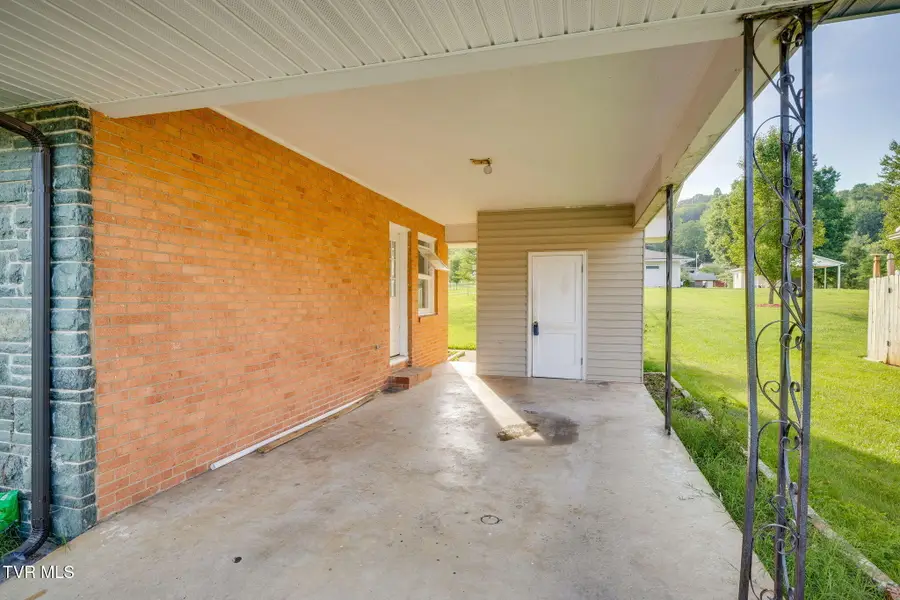 412 Colonial Heights Road, Kingsport, TN 37663 - #3