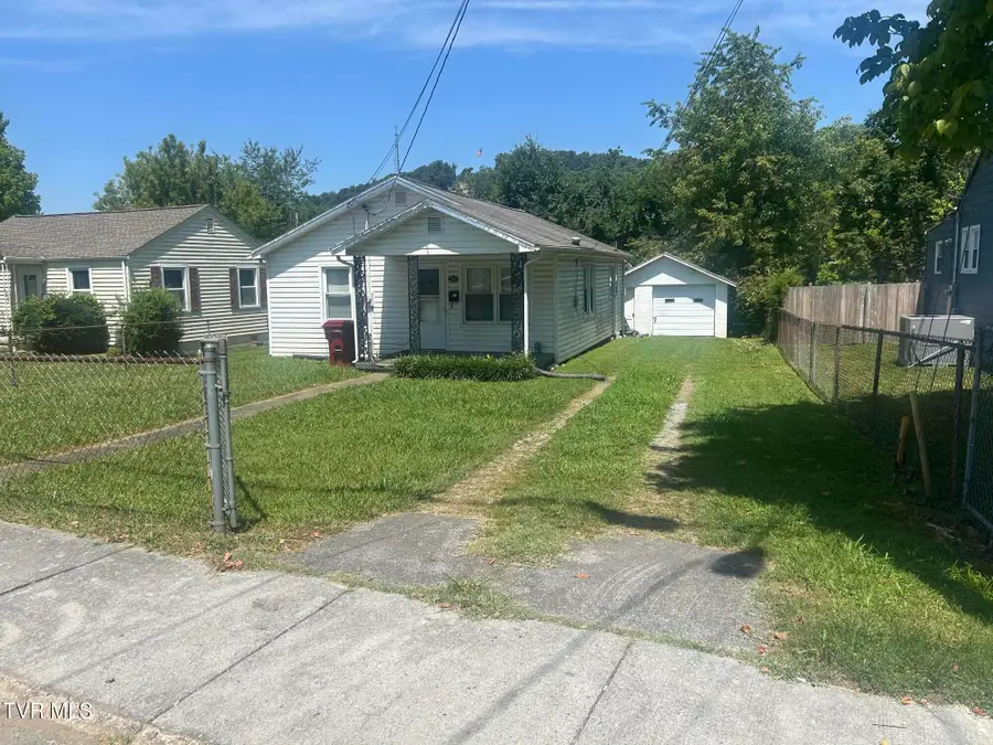 305 Dyer Street, Johnson City, TN 37601 - #2