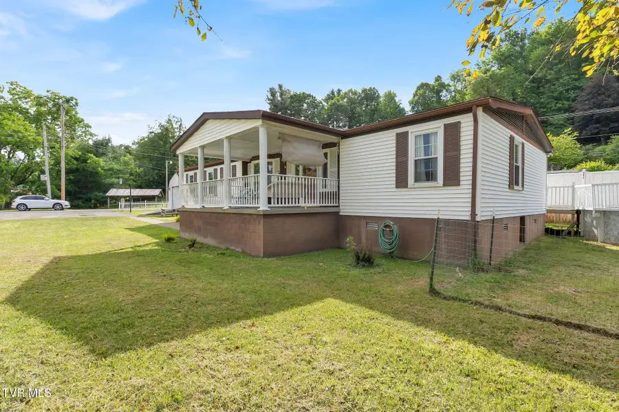 708 Northeast Gilliam Street, Wise, VA 24293 - #3