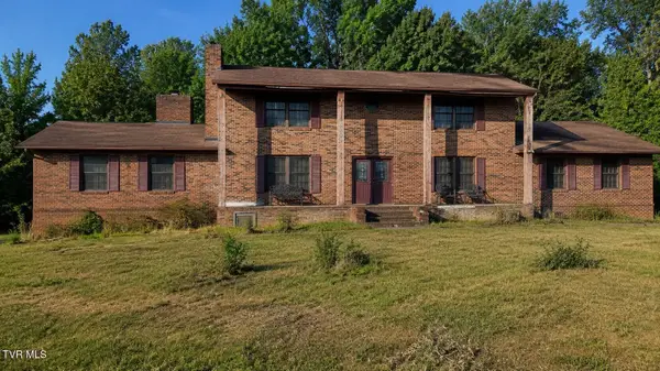 126 Southeast Walnut Drive, Wise, VA 24293
