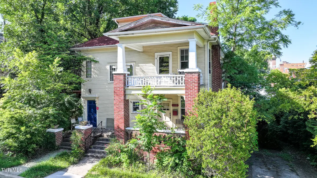 102 West Mckee Street, Greeneville, TN 37743 - #1