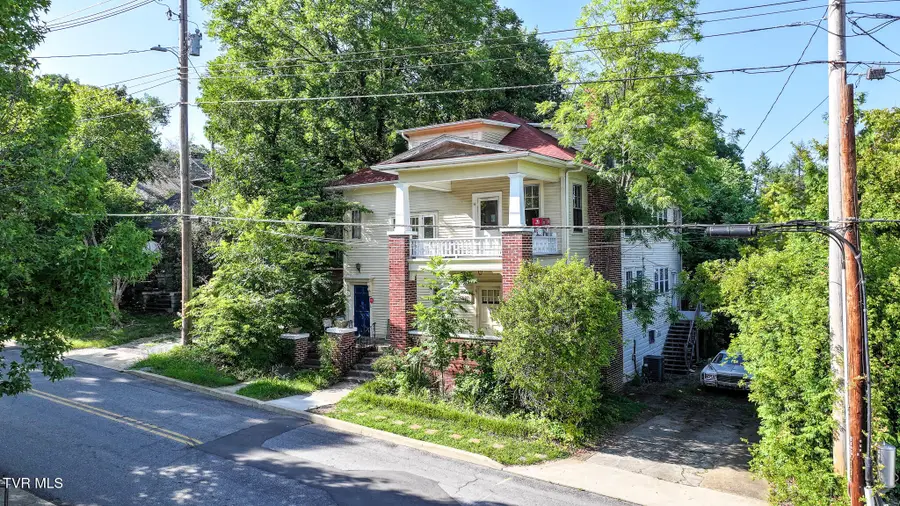 102 West Mckee Street, Greeneville, TN 37743 - #2