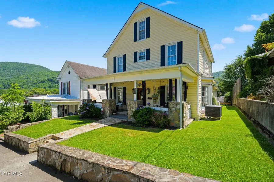 1015 Northwest Spruce Street, Norton, VA 24273 - #2