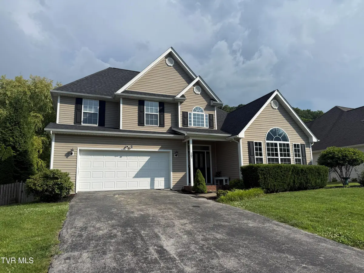207 Haley Walk, Bristol, TN 37620 - #1