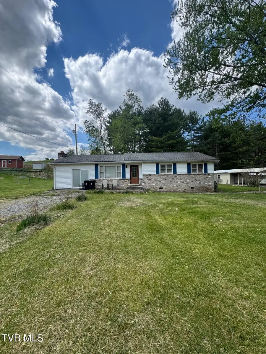 250 Valley View, Lebanon, VA 24266 - #3