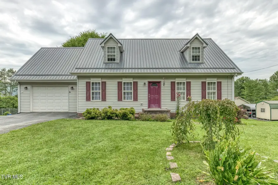 807 North Mohawk Drive, Erwin, TN 37650 - #2