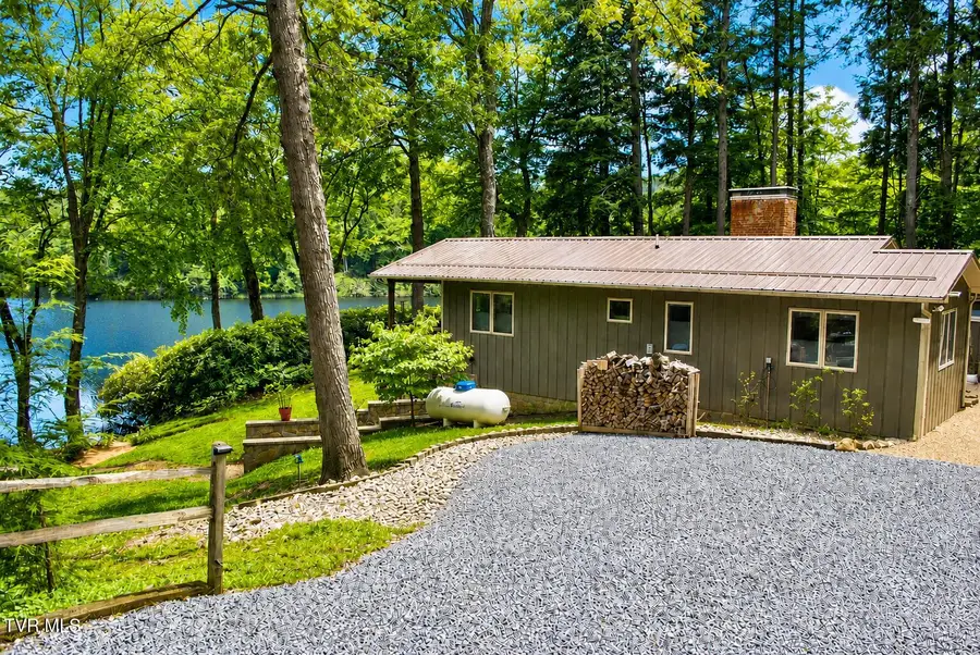 282 Ripshin Lake Road, Roan Mountain, TN 37687 - #3