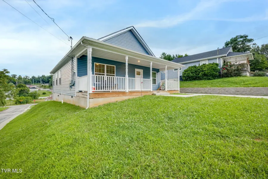 1404 New Hampshire Avenue, Bristol, VA 24201 - #2