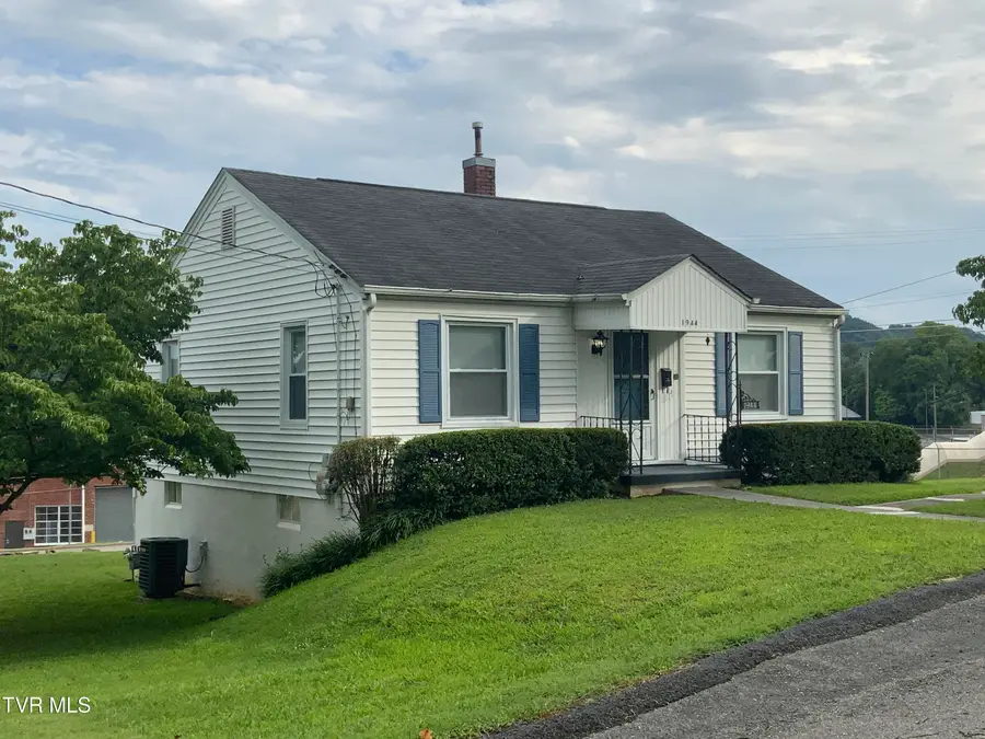 1944 Norway Street, Bristol, VA 24201 - #2