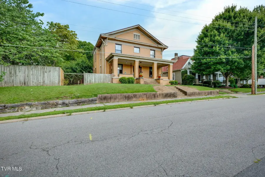 416 Lee Street, Bristol, VA 24201 - #3