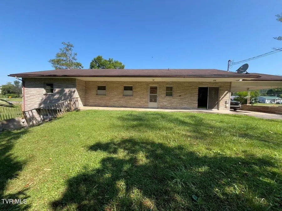 1634 Main Street, Sneedville, TN 37869 - #2