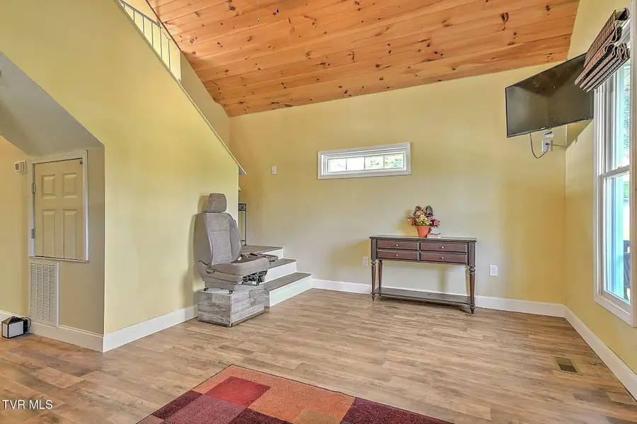 105 Grandview Circle, Elizabethton, TN 37643 - #3