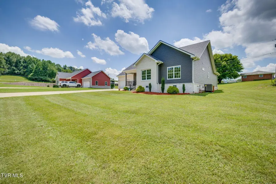 453 Wilbur Dam Road, Elizabethton, TN 37643 - #3