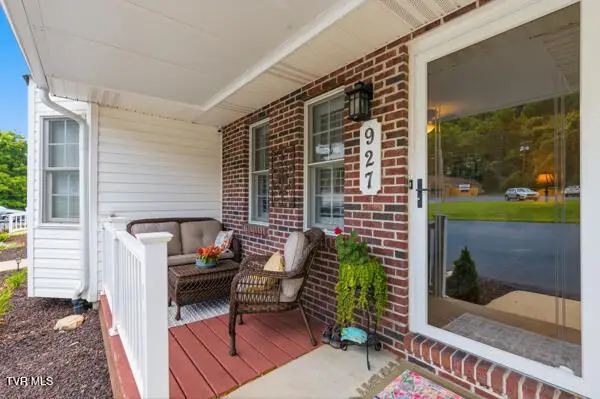 927 West G Street #927, Elizabethton, TN 37643 - #2