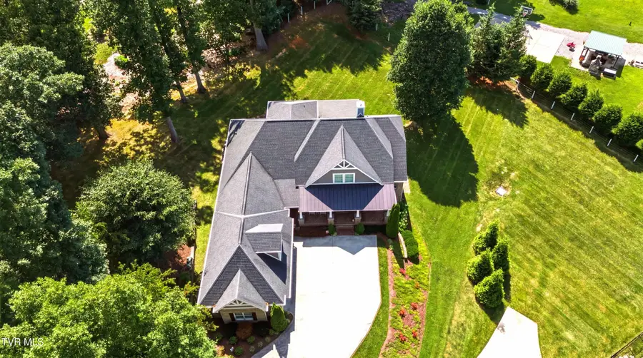2389 Sawyers Pond Drive, Johnson City, TN 37604 - #2