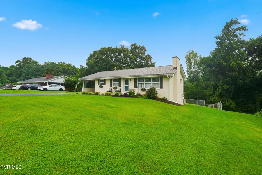 1816 Hutchinson Drive, Kingsport, TN 37660 - #3