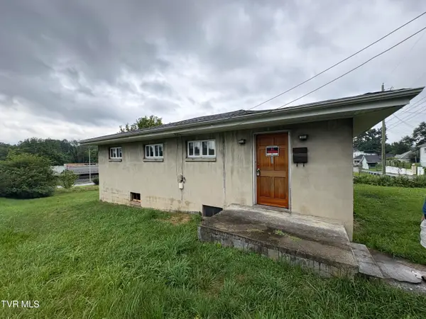 823 Maple Street, Bristol, VA 24201