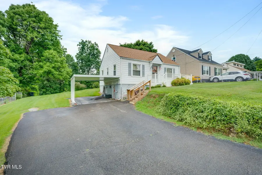 156 Kingsley Avenue, Kingsport, TN 37660 - #2