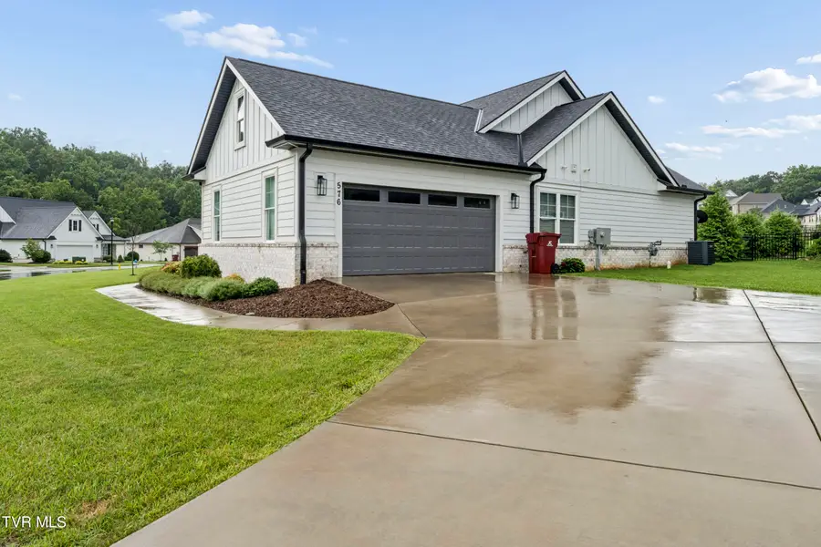 576 Gardenia Drive, Johnson City, TN 37615 - #3