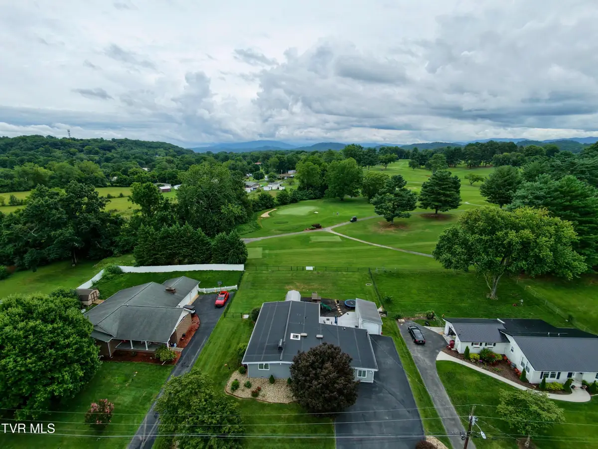 1704 Fairway Drive, Johnson City, TN 37601 - #1