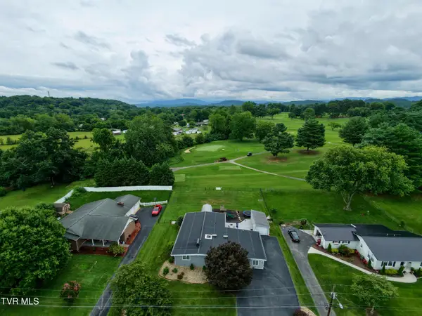 1704 Fairway Drive, Johnson City, TN 37601